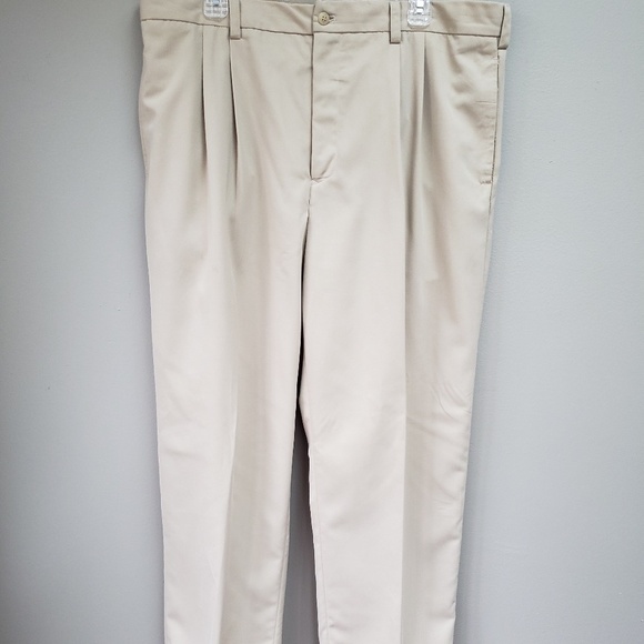 Bolle Golf Pants 40x32 Khaki Pleated Front Cuffs - Picture 1 of 5
